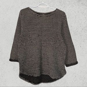⭐️3/$30⭐️ H&M Black & White Sweater Top - M